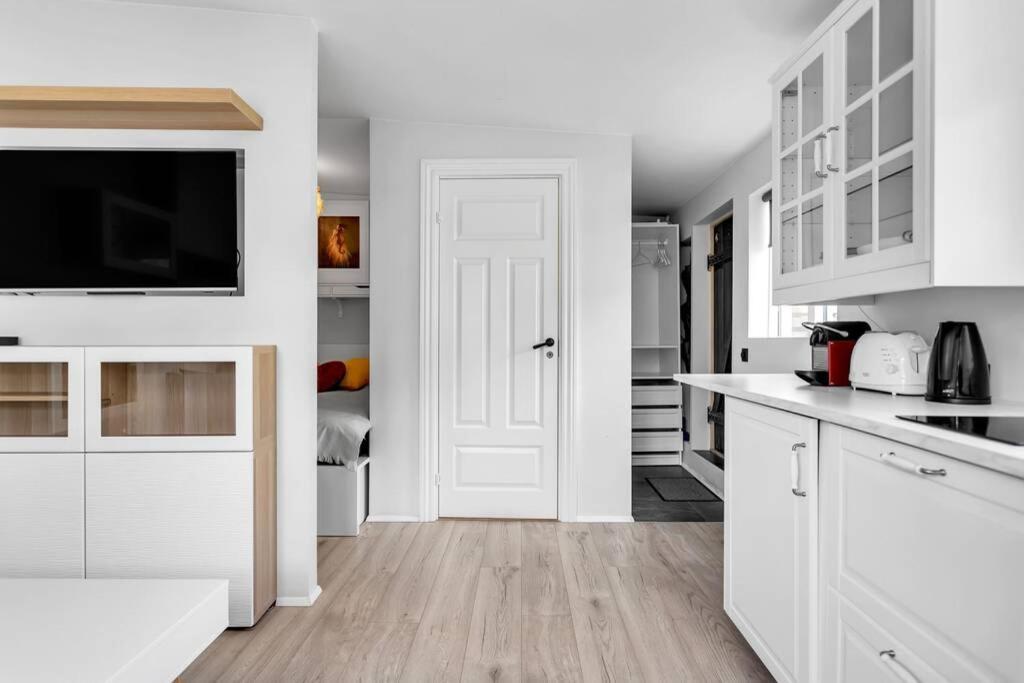 Nr10 Atelier, Tiny House Near Reykjavik Center レイキャヴィーク エクステリア 写真